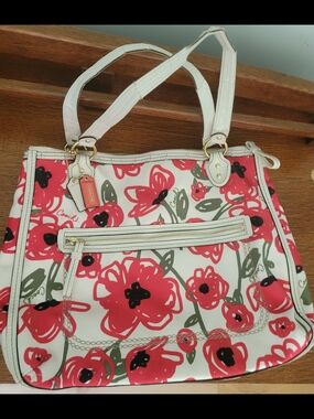 Coach Poppy Floral Print Tote Bag in White and Coral